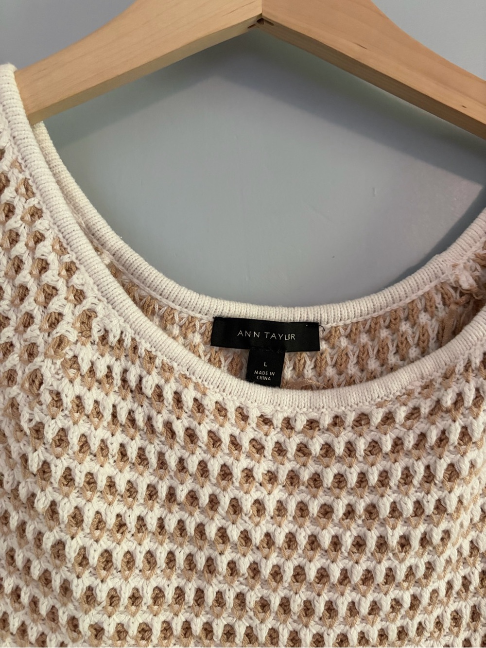 Ann Taylor Knit Sleeveless Sweater Short Sleeve Top - Cream & Tan - Picture 3 of 3